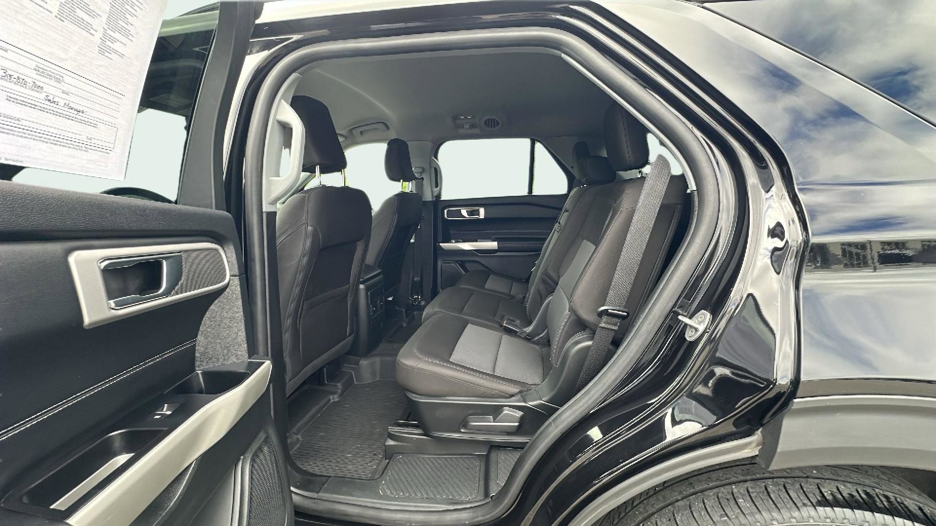 Certified 2022 Ford Explorer XLT image 18