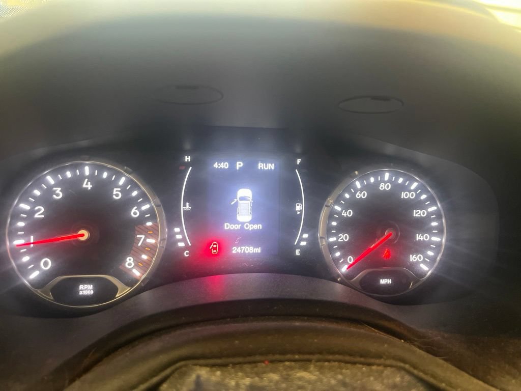 Used 2022 Jeep Renegade Sport w/ Sport Appearance Group AWD/4WD image 5