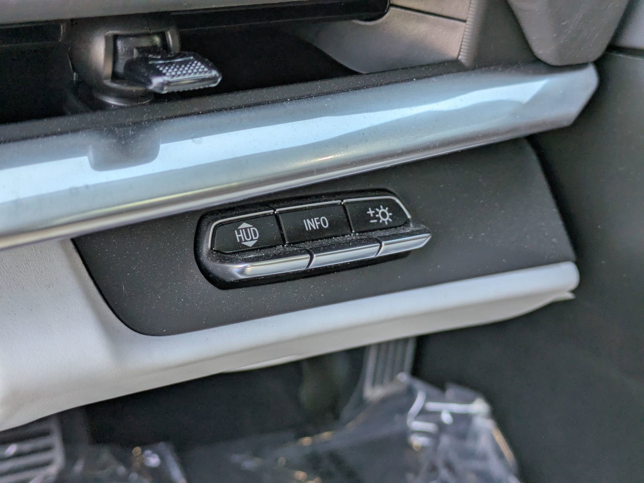 Used 2022 Chevrolet Corvette Stingray Premium Conv w/ Z51 Performance Package image 15