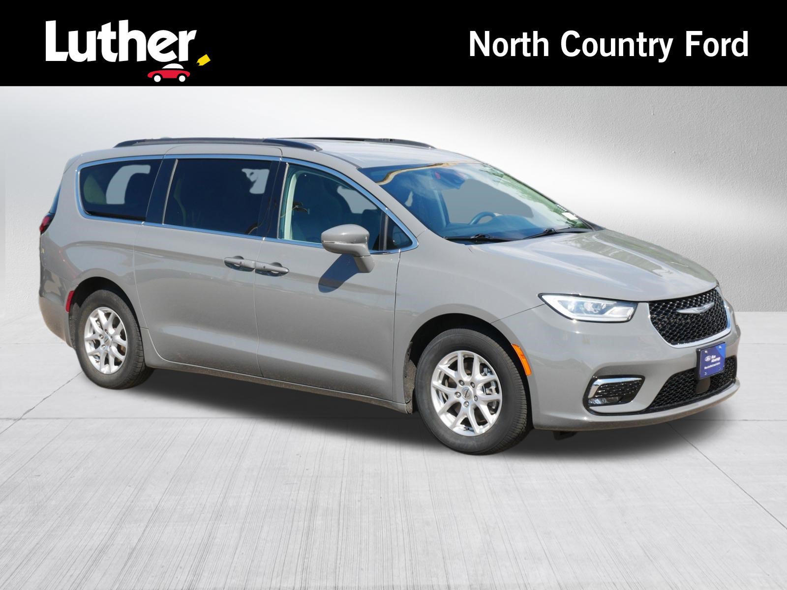 Used 2022 Chrysler Pacifica Touring-L FWD video 1
