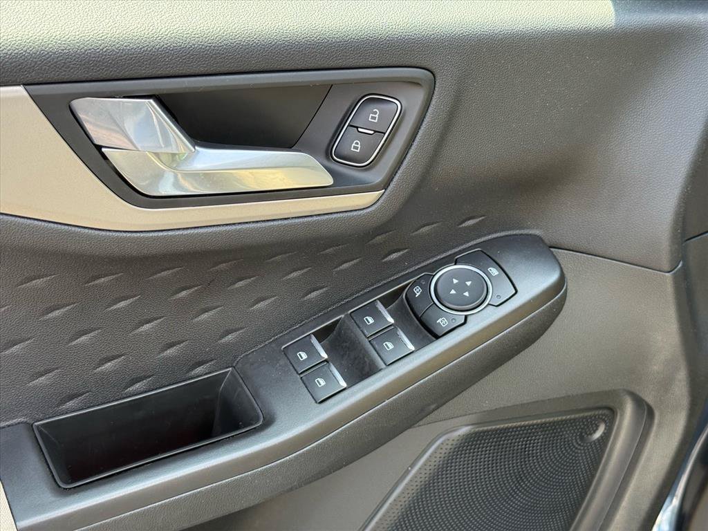 Certified 2020 Ford Escape SE AWD/4WD image 11