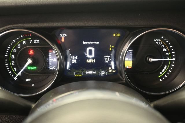 Used 2023 Jeep Wrangler Unlimited Sahara w/ Cold Weather Group AWD/4WD image 8