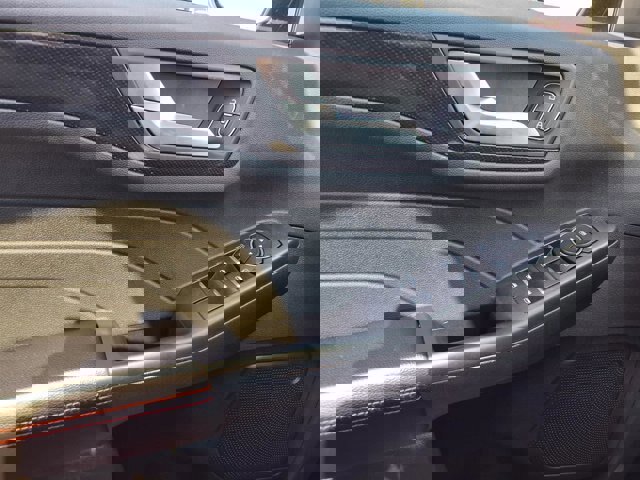 Certified 2024 Ford Escape ST-Line w/ Tech Pack #1 image 21