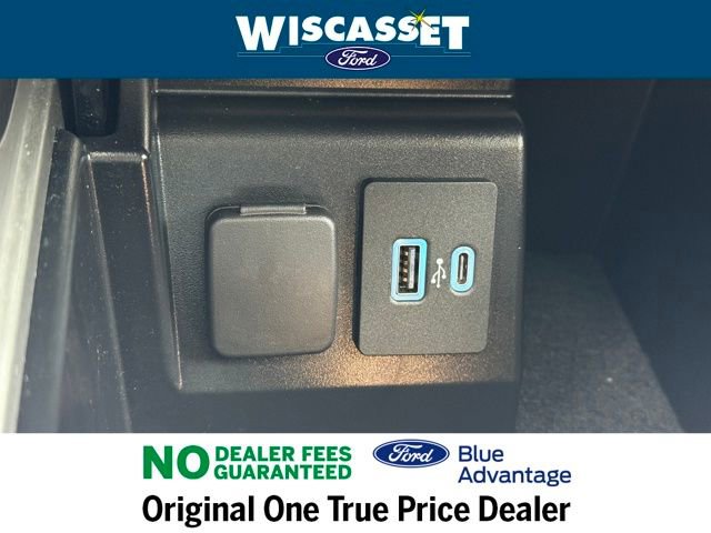 Certified 2022 Ford Explorer XLT w/ Equipment Group 202A image 17