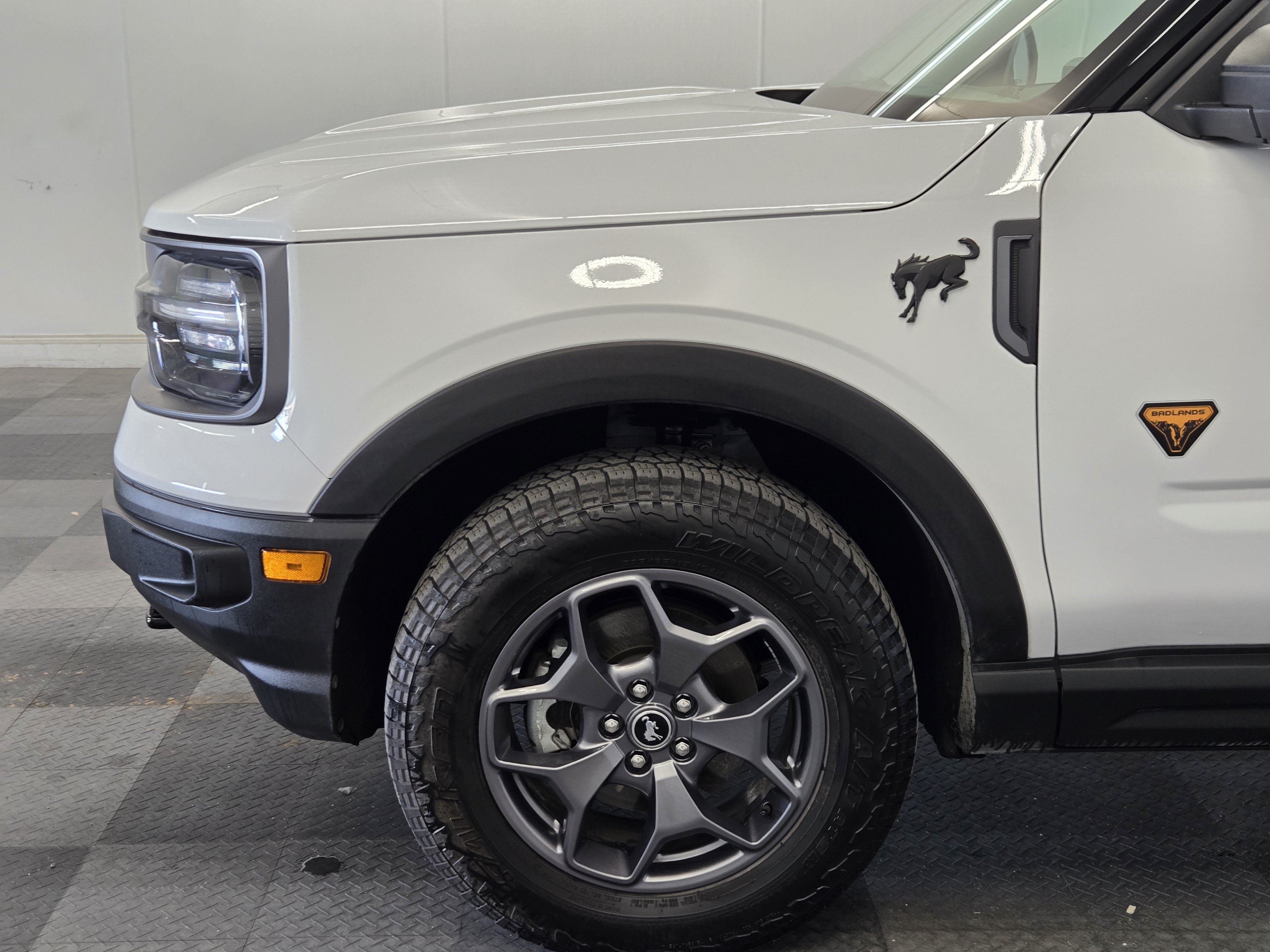 Certified 2023 Ford Bronco Sport Badlands w/ Premium Package AWD/4WD image 9