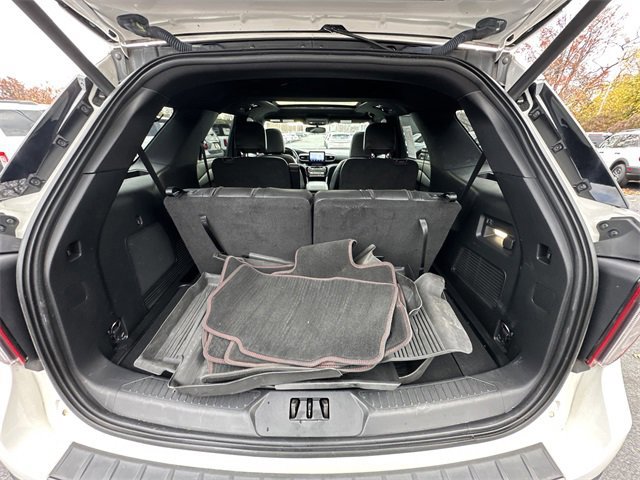 Certified 2022 Ford Explorer ST-Line w/ Class IV Trailer Tow Package image 44