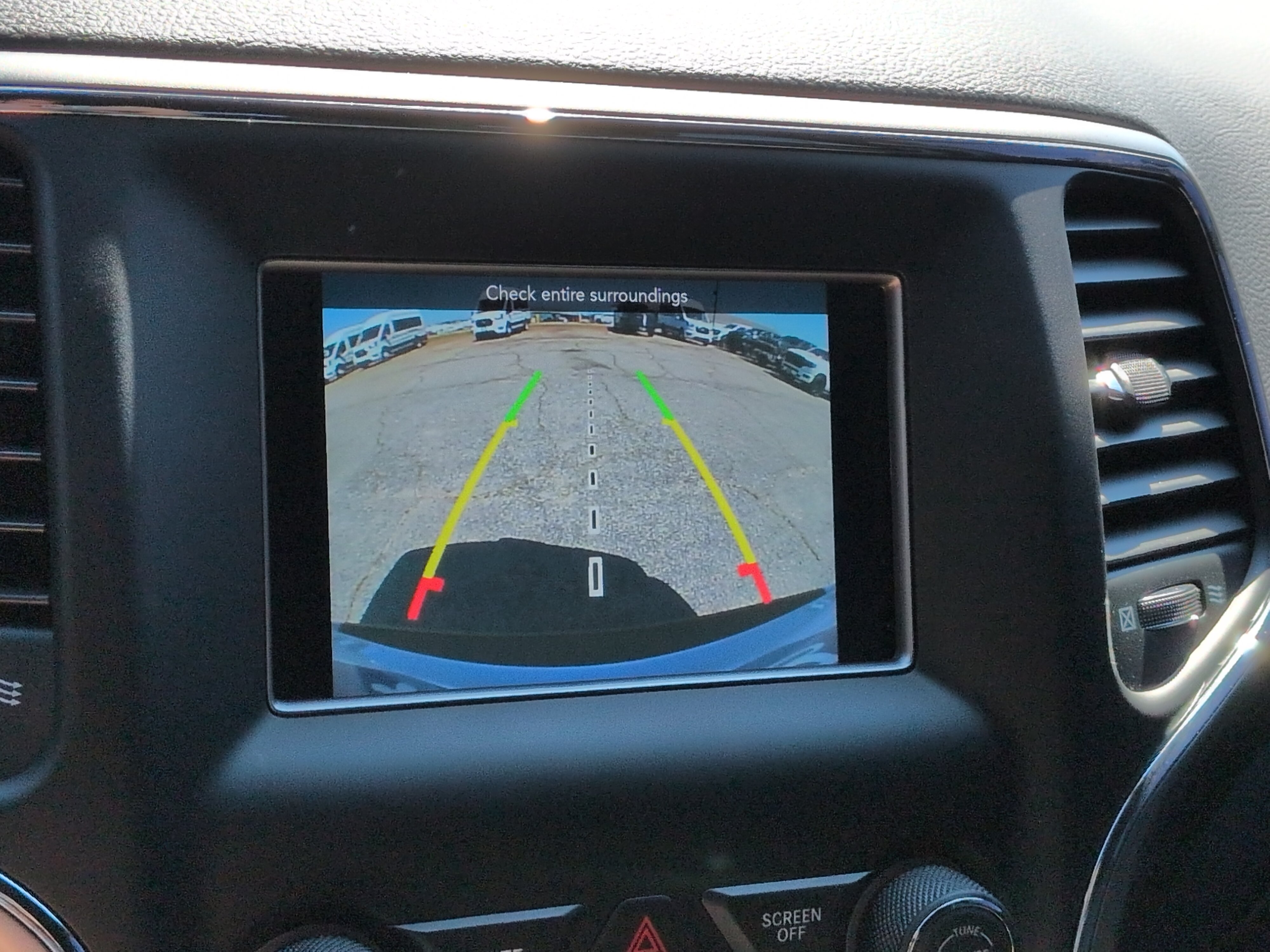 Used 2021 Jeep Grand Cherokee Laredo RWD image 18