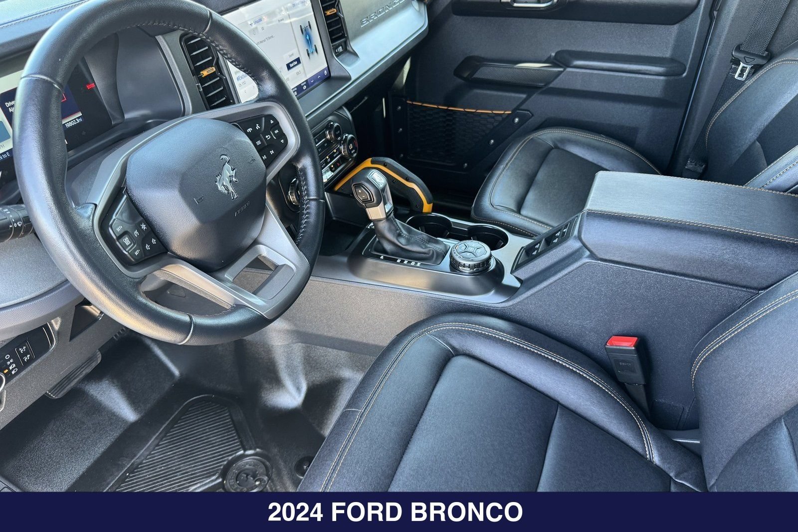 Certified 2024 Ford Bronco Badlands w/ Sasquatch Package AWD/4WD image 49