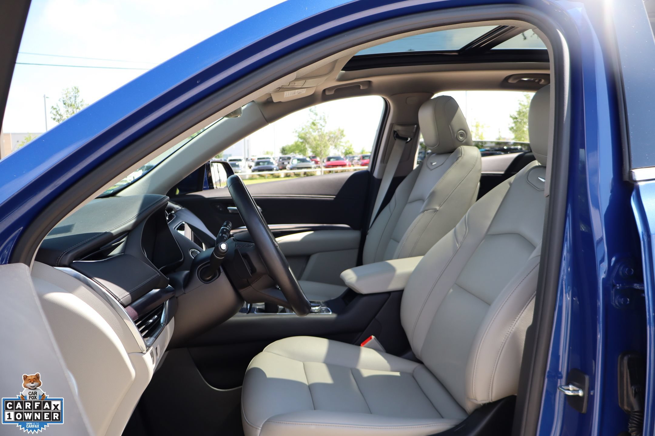 Used 2023 Cadillac XT4 Luxury FWD image 11