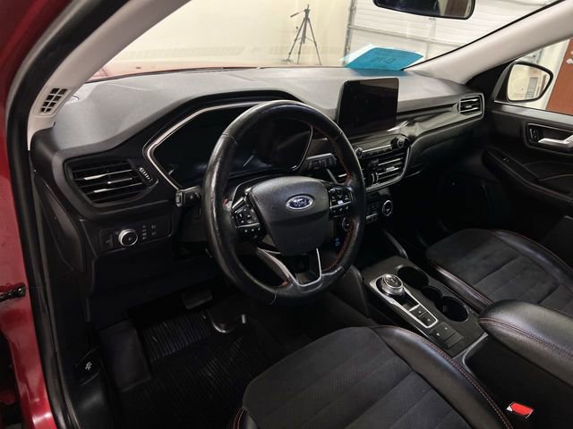 Certified 2021 Ford Escape SEL w/ SEL Stealth AWD Package image 12