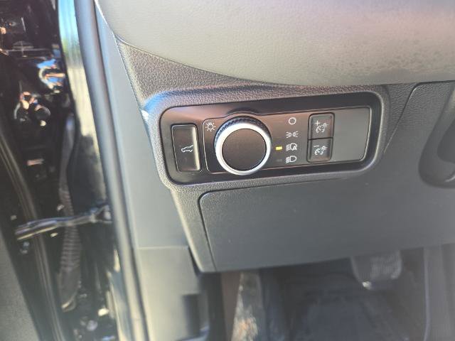Certified 2025 Ford Explorer Active AWD/4WD image 19