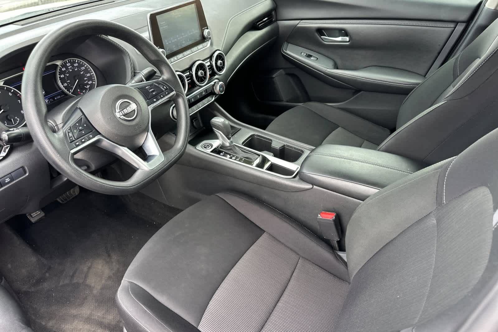 Used 2025 Nissan Sentra SV FWD image 12