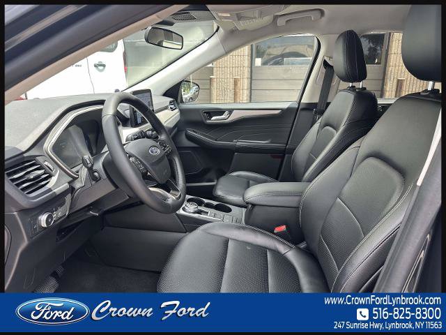 Certified 2022 Ford Escape SEL w/ Technology Package AWD/4WD image 15