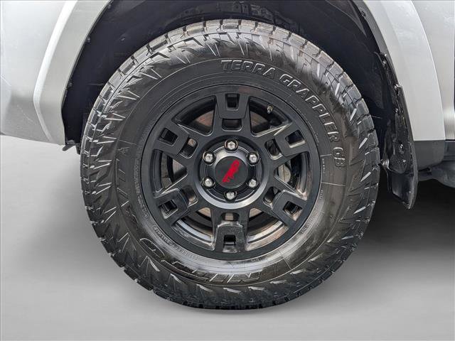 Used 2023 Toyota 4Runner TRD Off-Road AWD/4WD image 21