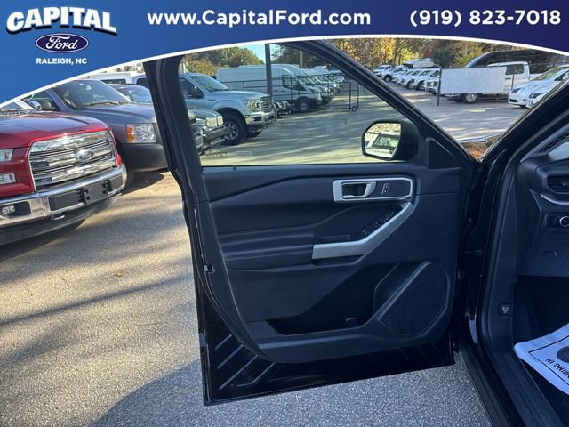 Certified 2023 Ford Explorer XLT w/ Equipment Group 202A image 19