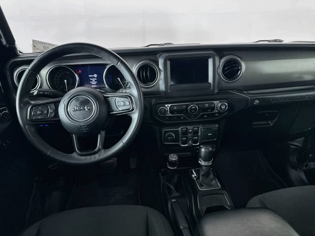 Used 2023 Jeep Wrangler Unlimited AWD/4WD image 30