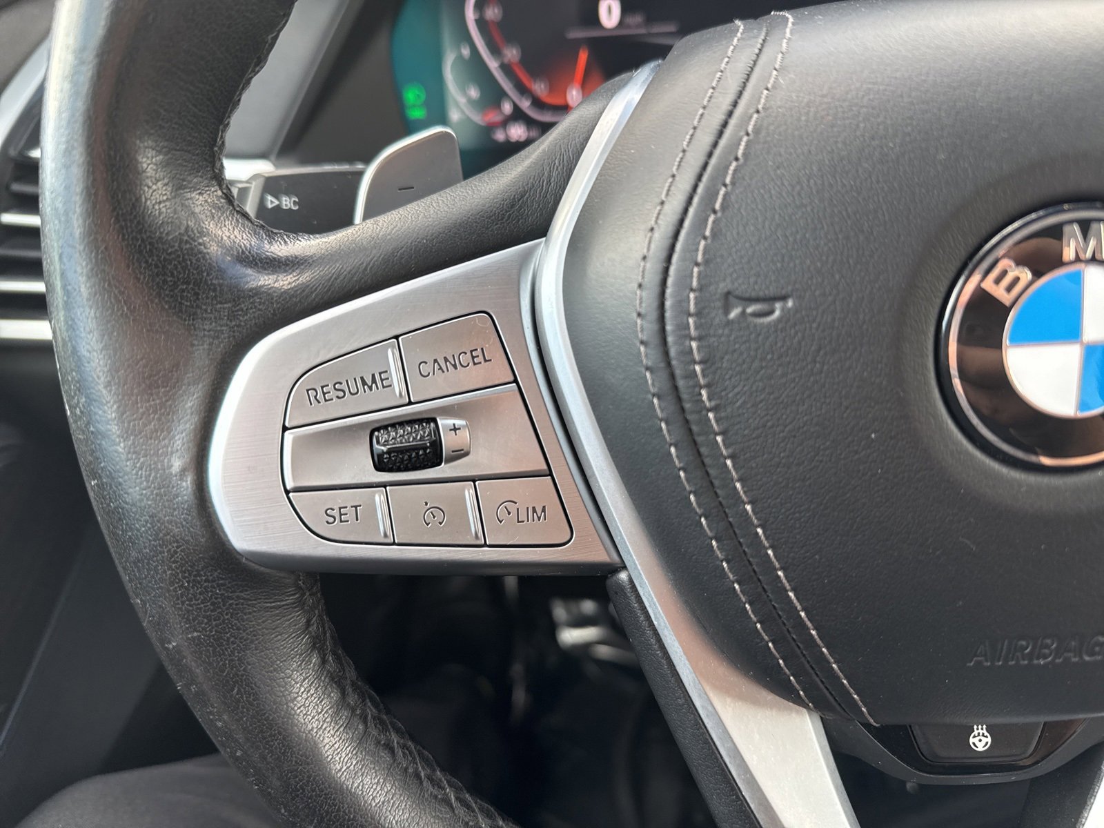 Used 2021 BMW X7 xDrive40i w/ Parking Assistance Package image 19