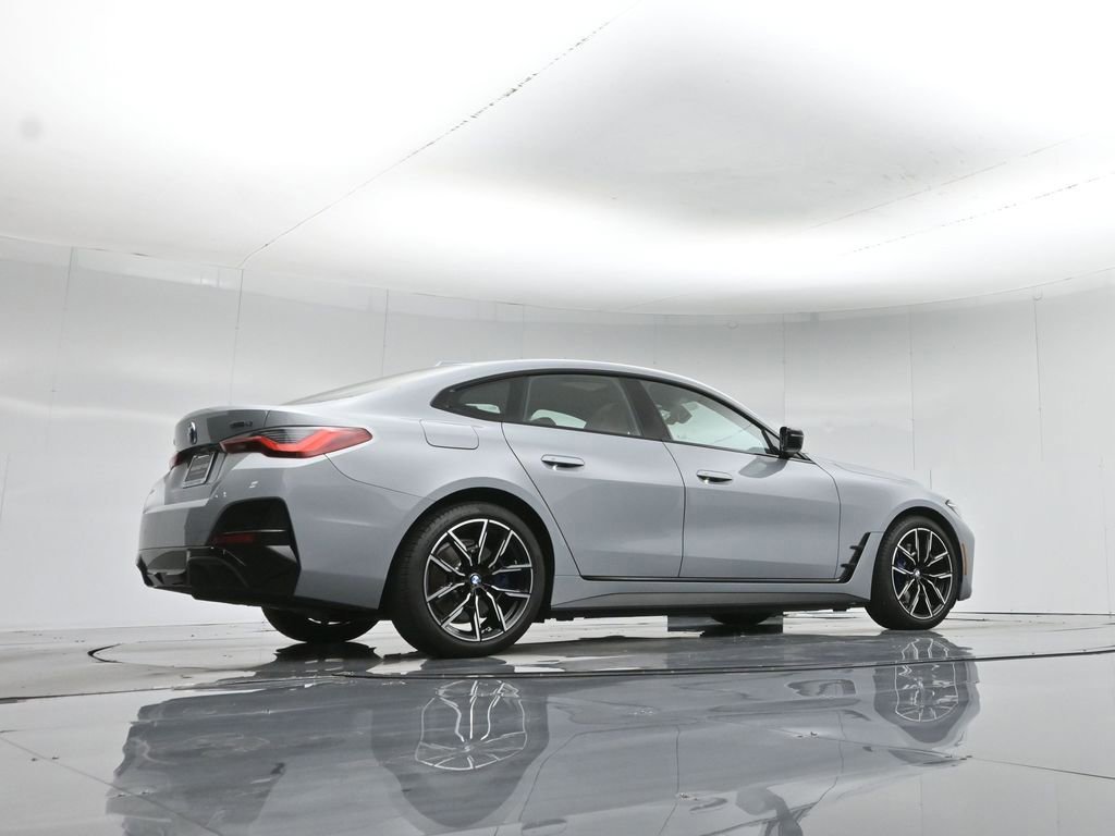 Used 2025 BMW i4 eDrive40 w/ M Sport Package image 15