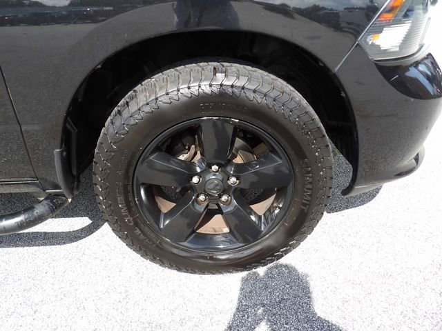 Used 2018 RAM 1500 Express w/ Black Ram 1500 Express Group RWD image 14