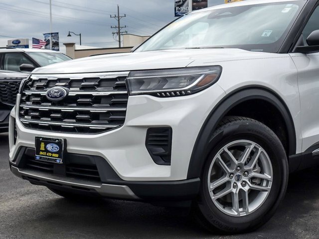 Certified 2025 Ford Explorer Active AWD/4WD image 3