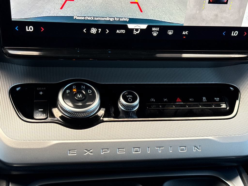 Certified 2025 Ford Expedition Active RWD image 24