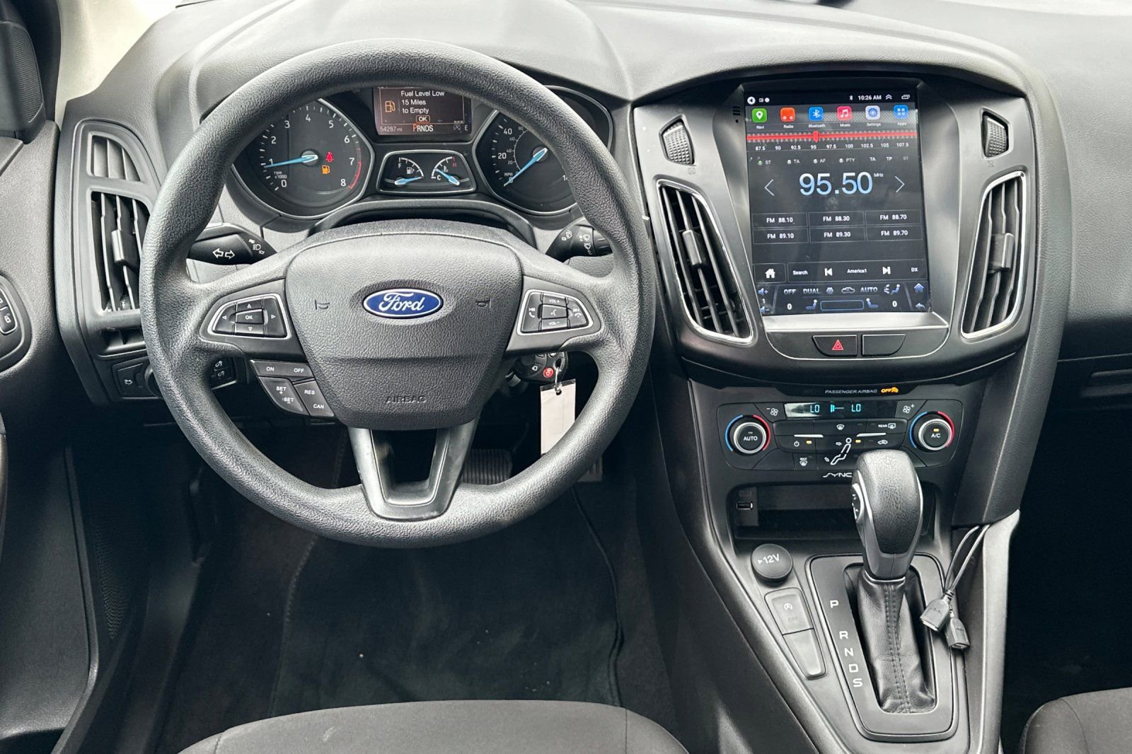Certified 2018 Ford Focus SE FWD image 13