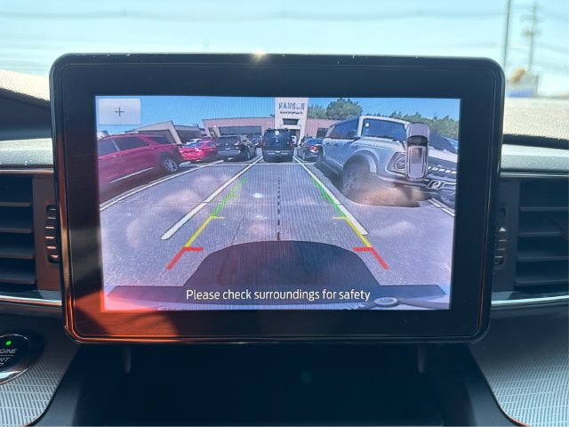 Certified 2020 Ford Explorer XLT w/ Equipment Group 202A AWD/4WD image 29