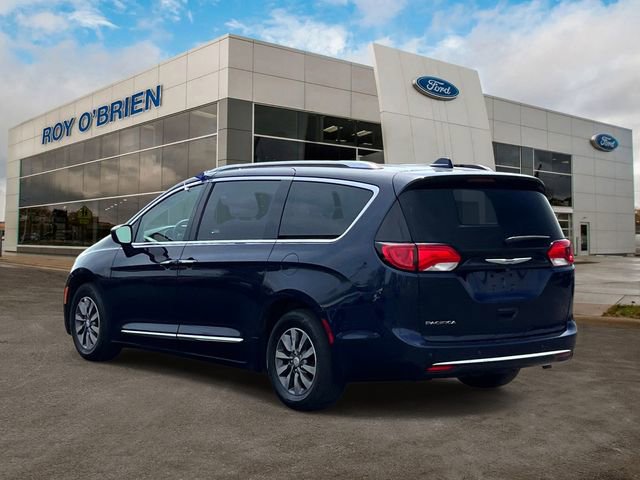Used 2019 Chrysler Pacifica Touring-L Plus FWD image 3