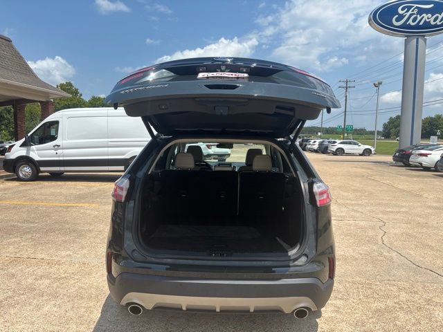Certified 2024 Ford Edge Titanium AWD/4WD image 10