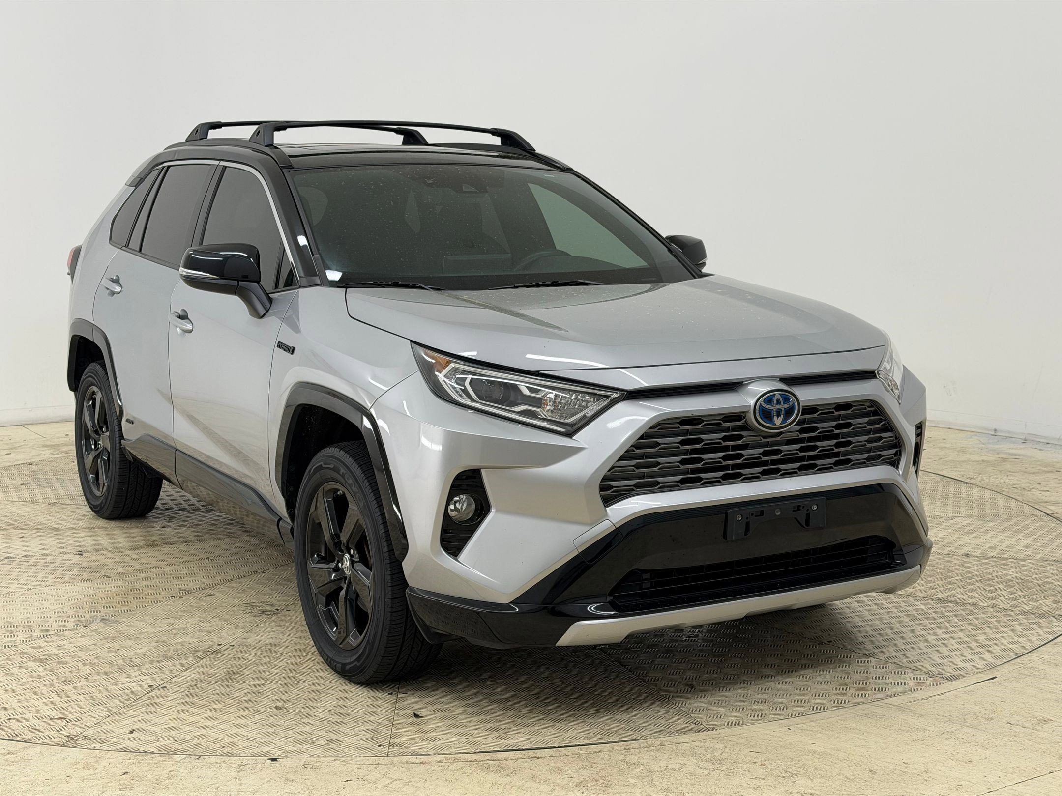 Used 2019 Toyota RAV4 XSE w/ Carpet Mat Package image 7
