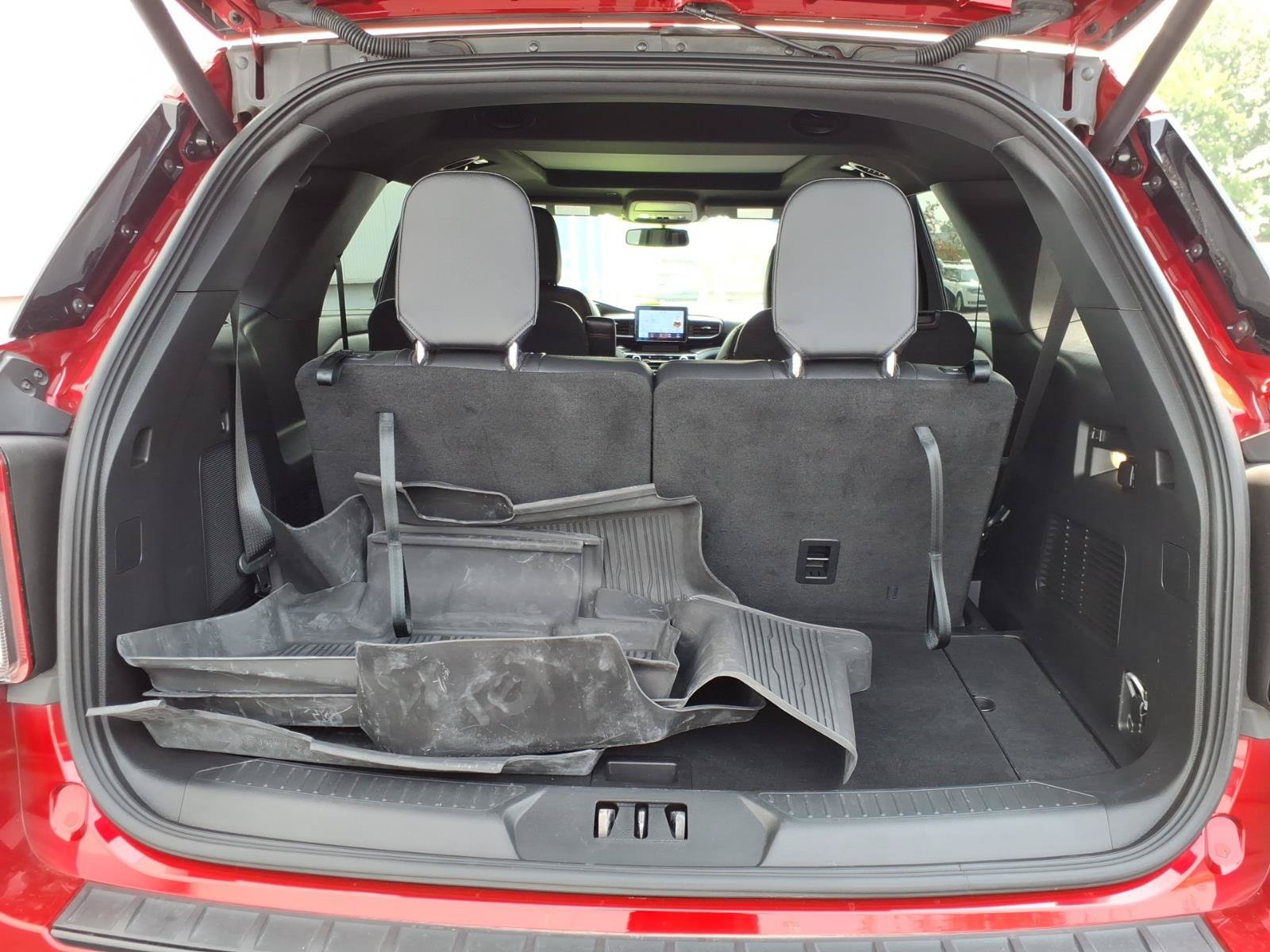 Certified 2023 Ford Explorer ST-Line w/ Class IV Trailer Tow Package AWD/4WD image 8