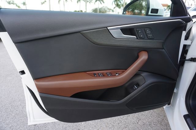 Used 2019 Audi A4 2.0T Premium image 27