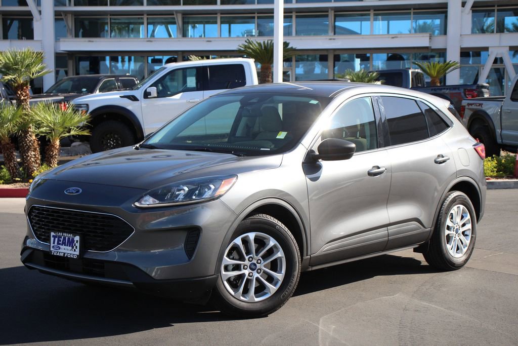 Certified 2022 Ford Escape SE