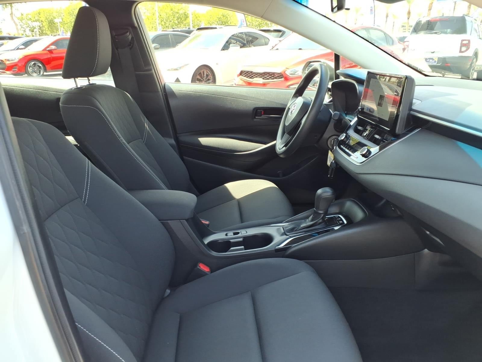 Used 2023 Toyota Corolla LE AWD/4WD image 11