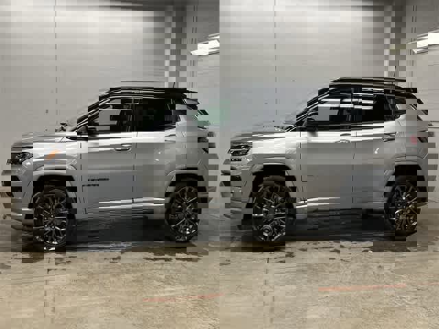 Used 2022 Jeep Compass High Altitude image 2