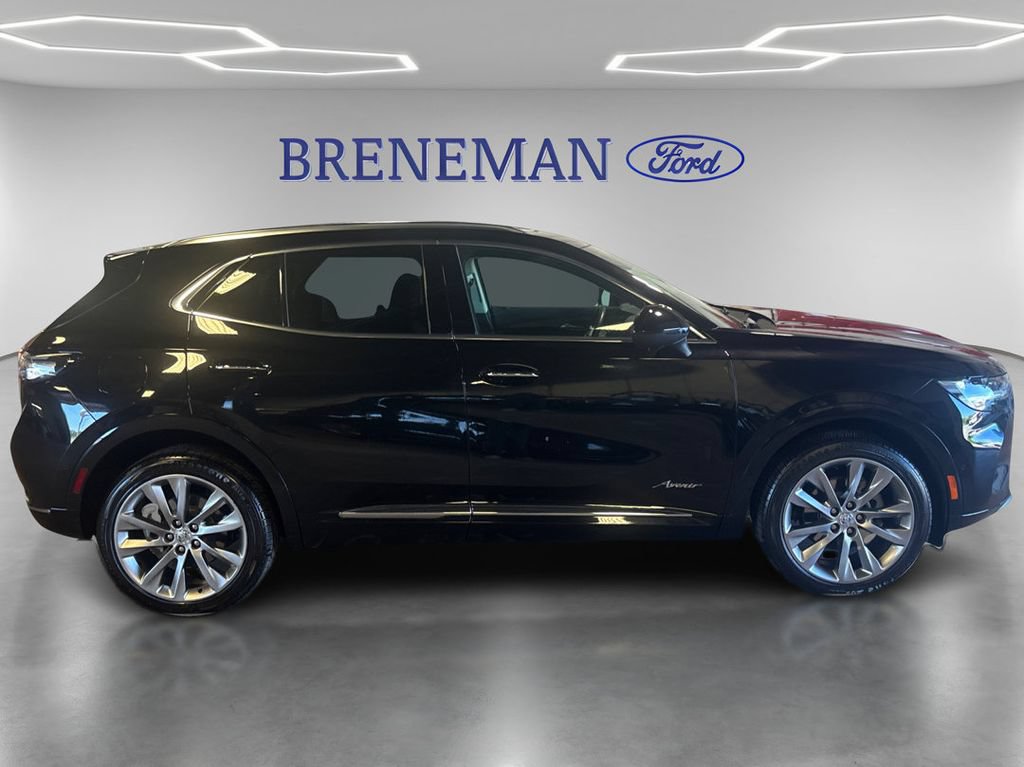 Used 2022 Buick Envision Avenir w/ Technology Package II AWD/4WD image 5