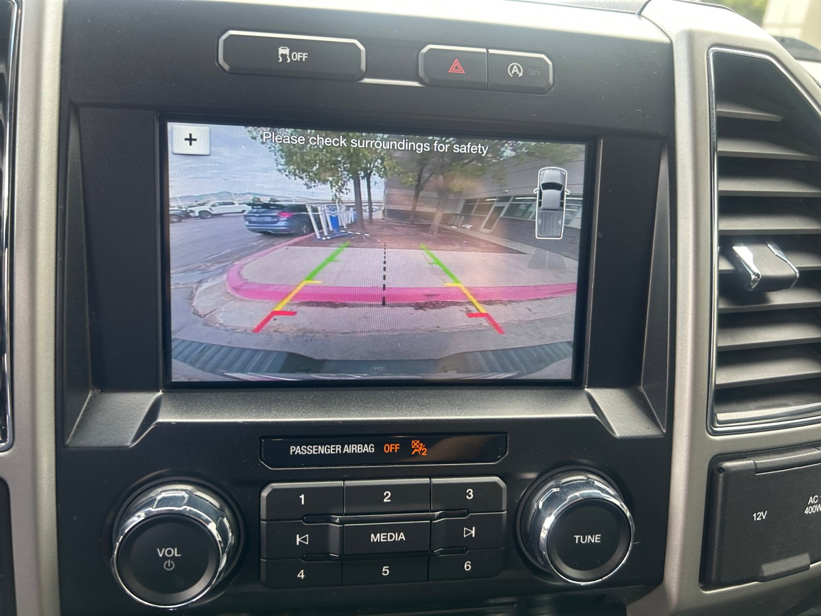 Certified 2017 Ford F150 Lariat AWD/4WD image 29