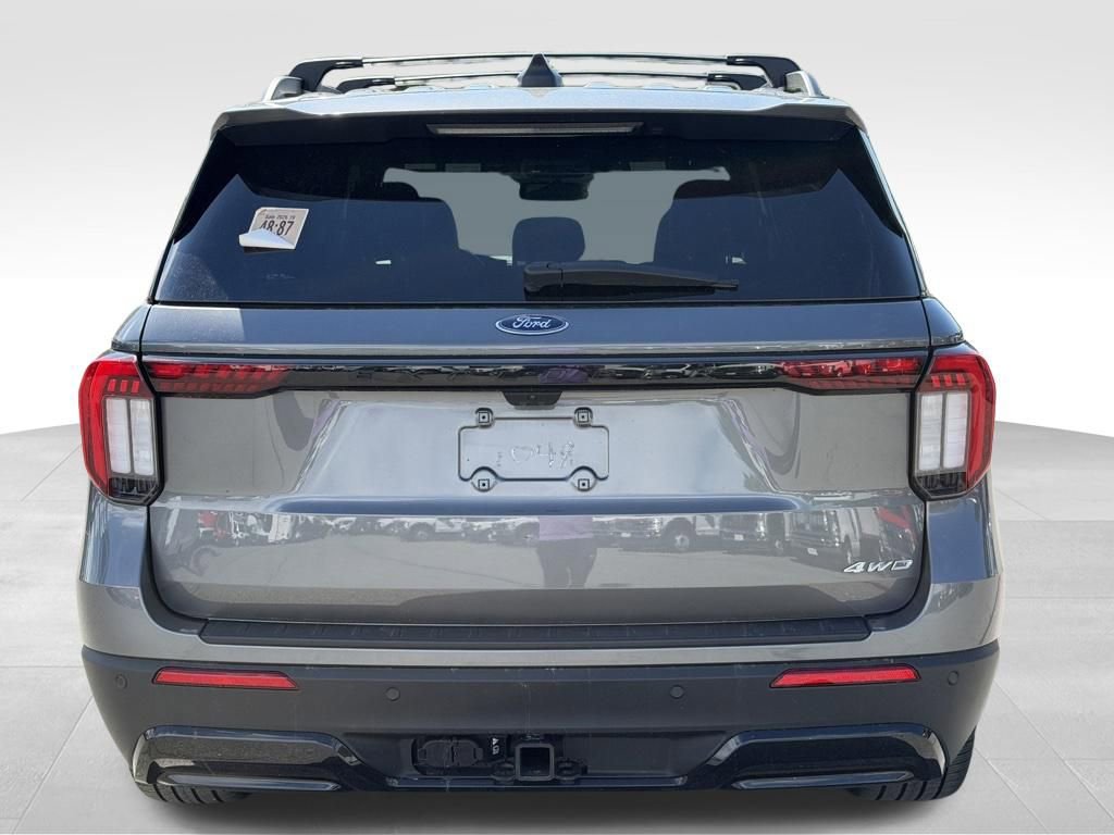 Certified 2025 Ford Explorer ST-Line w/ Premium Package AWD/4WD image 6