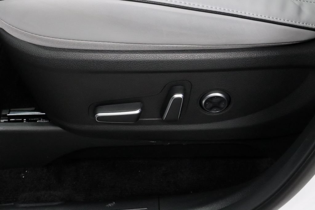 Used 2025 Hyundai Palisade SEL FWD image 26