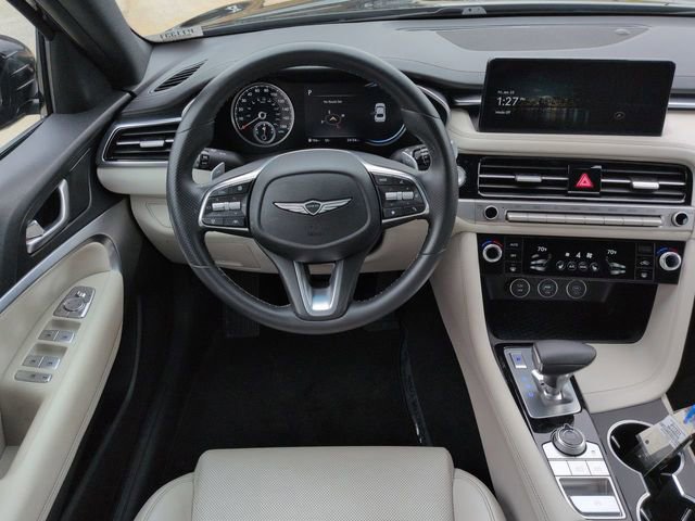 Used 2025 Genesis G70 2.5T image 15
