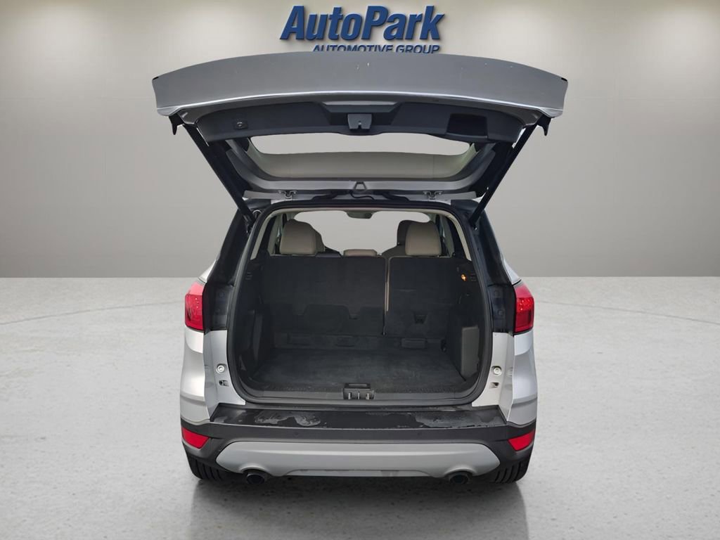 Certified 2019 Ford Escape SEL image 9