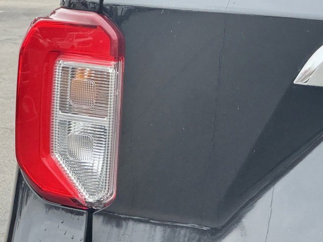 Certified 2021 Ford Explorer XLT w/ Equipment Group 202A image 10