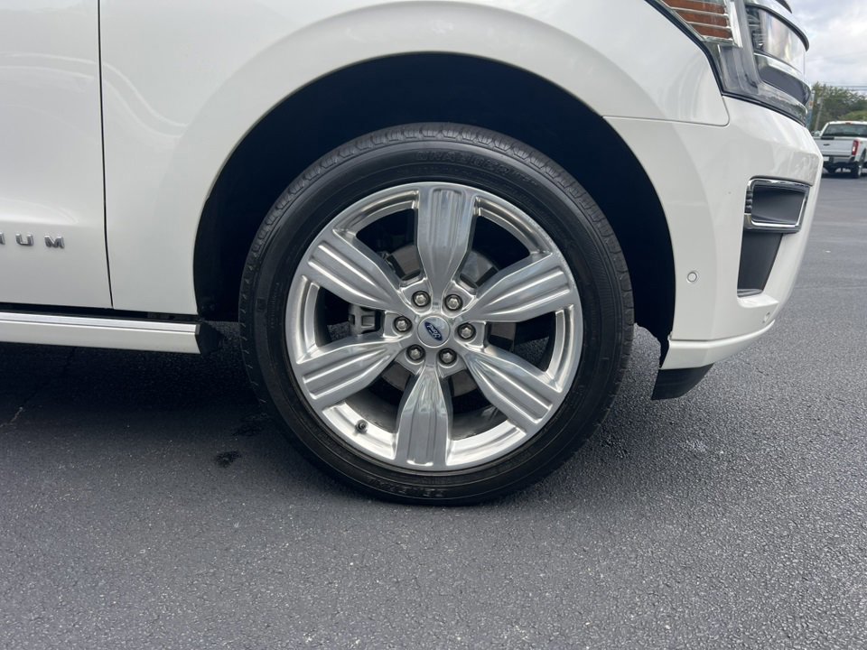 Certified 2022 Ford Expedition Max Platinum image 10
