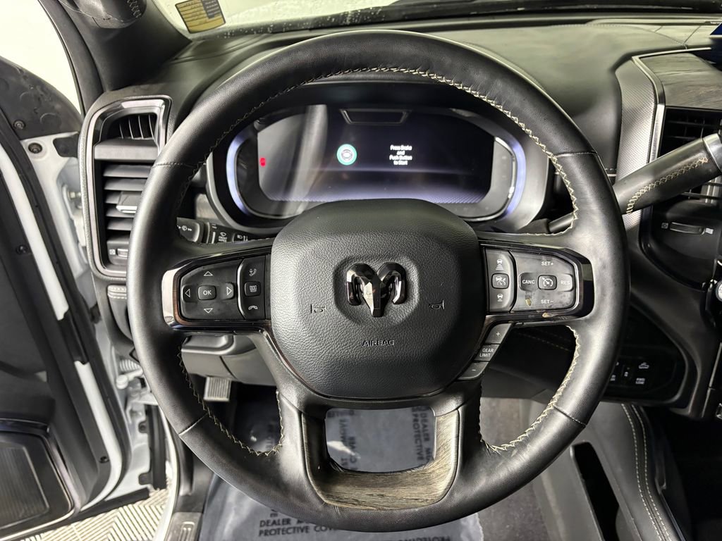Used 2025 RAM 2500 Limited AWD/4WD image 15