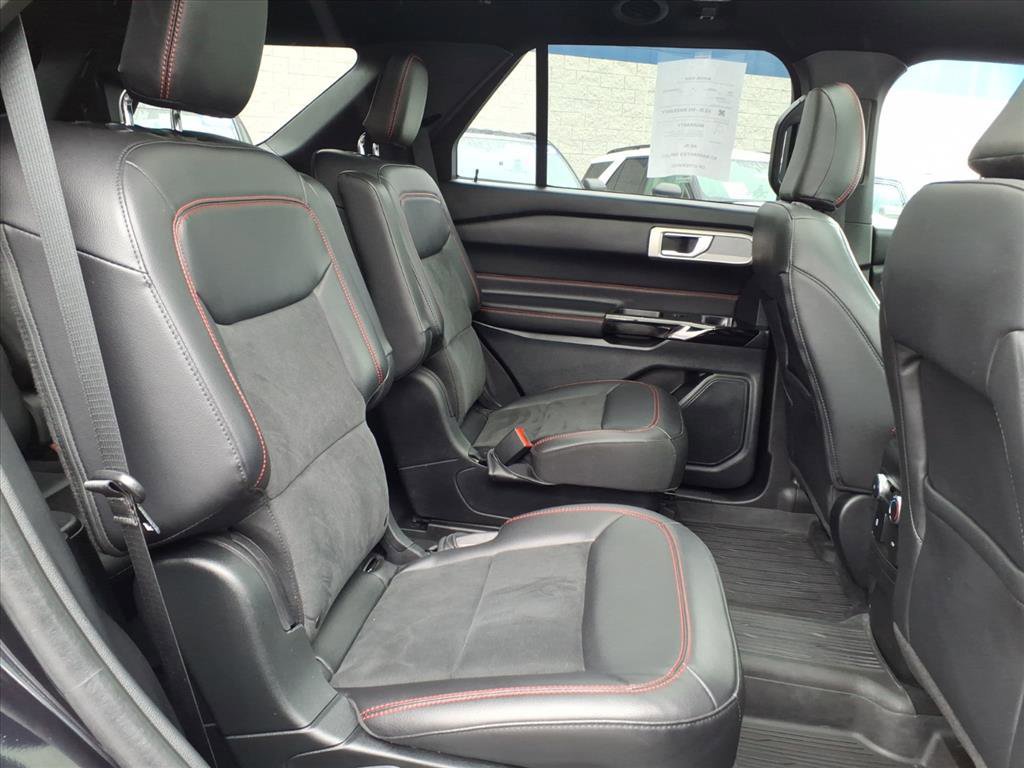 Certified 2022 Ford Explorer ST-Line w/ Class IV Trailer Tow Package image 17