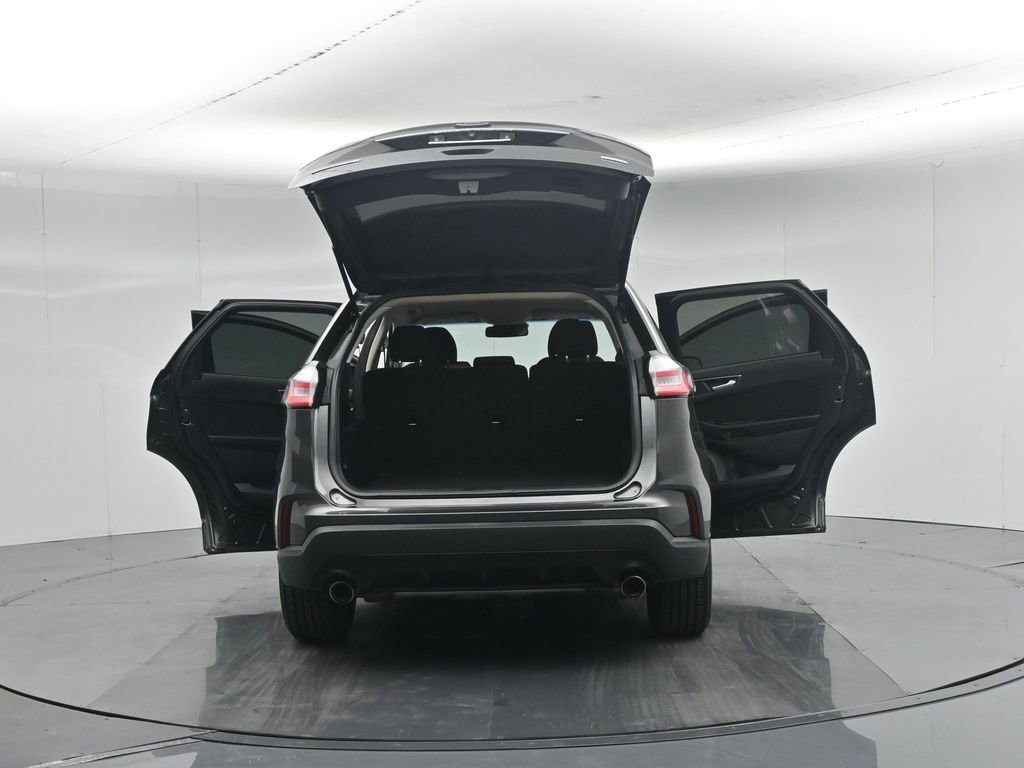 Certified 2019 Ford Edge SE FWD image 35