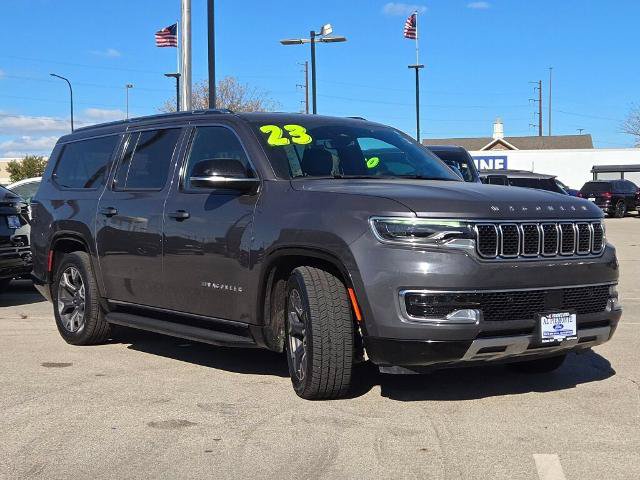 Used 2023 Jeep Wagoneer L Series III w/ Preferred Equipment Group AWD/4WD image 5