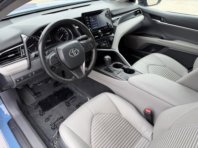 Used 2024 Toyota Camry SE image 11