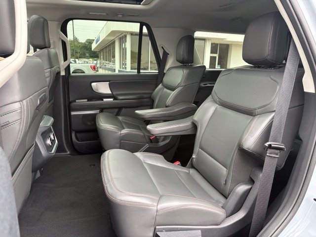Certified 2025 Ford Expedition Active AWD/4WD image 16