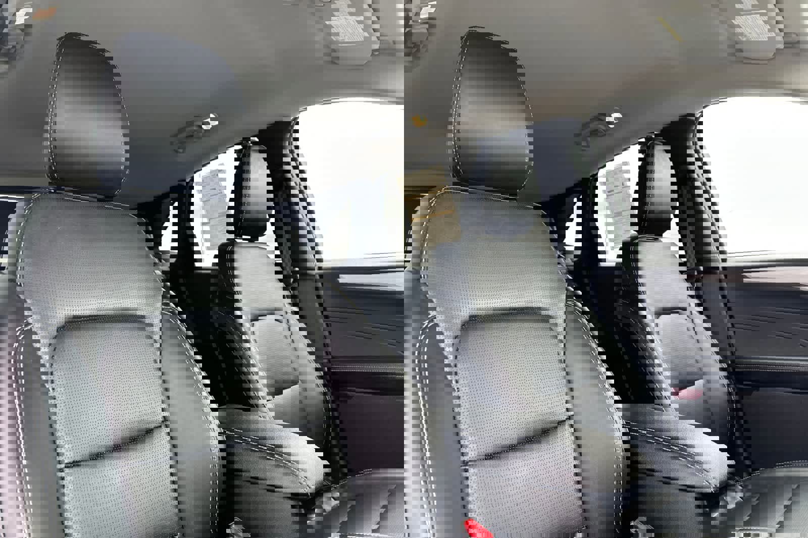 Certified 2025 Ford Escape Platinum image 17